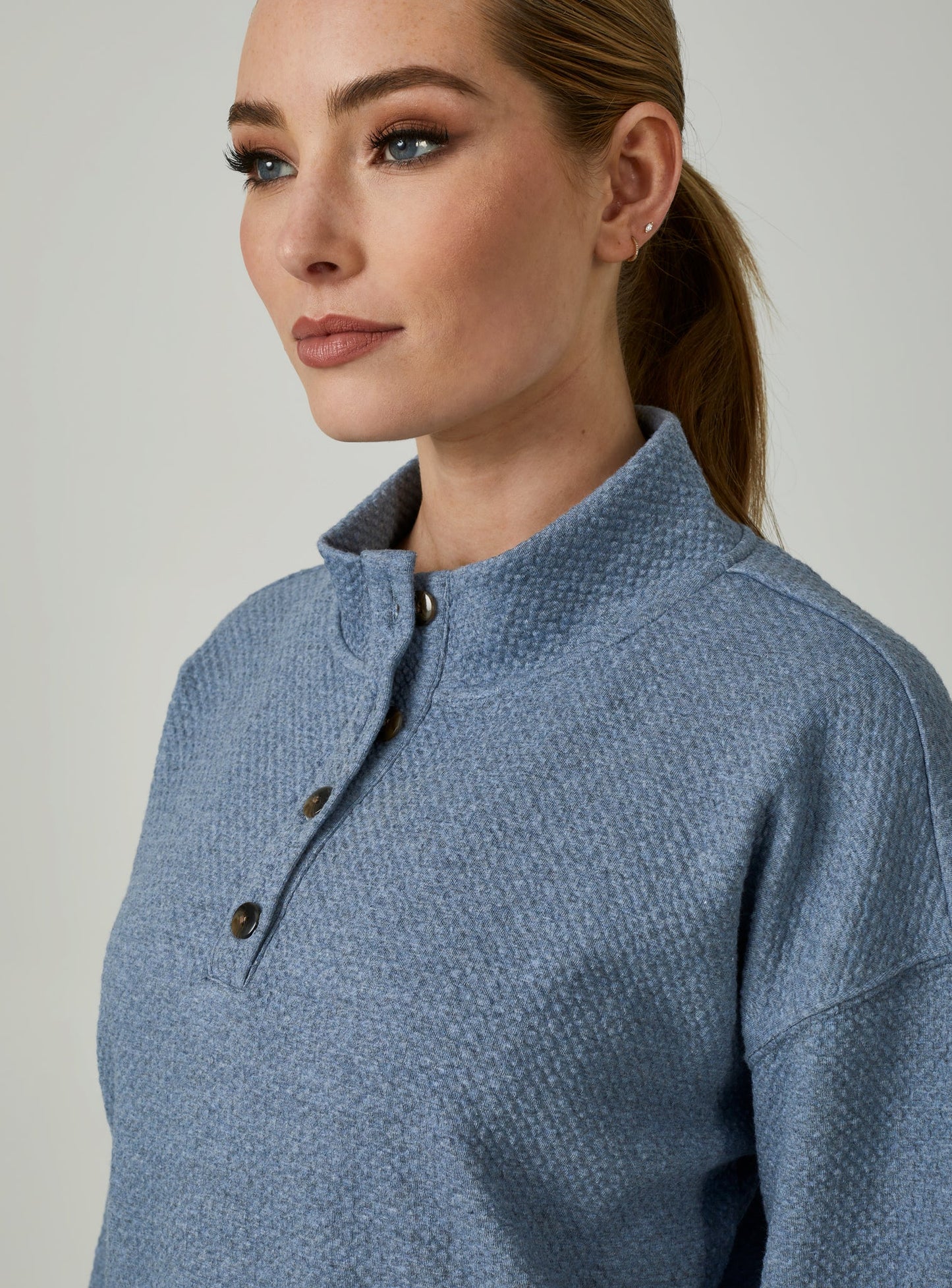 dusty-blue-7001