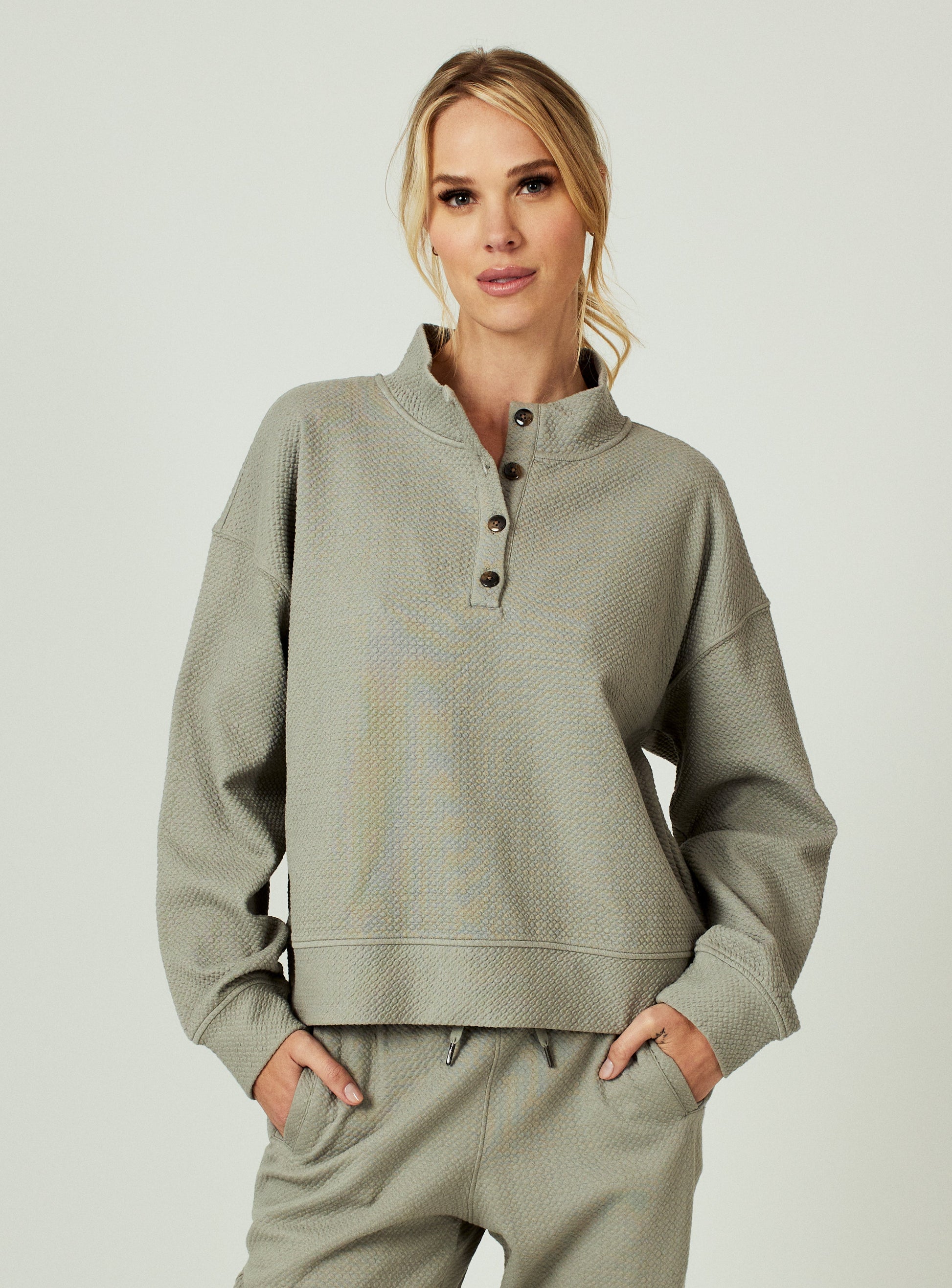 light-sage-7001