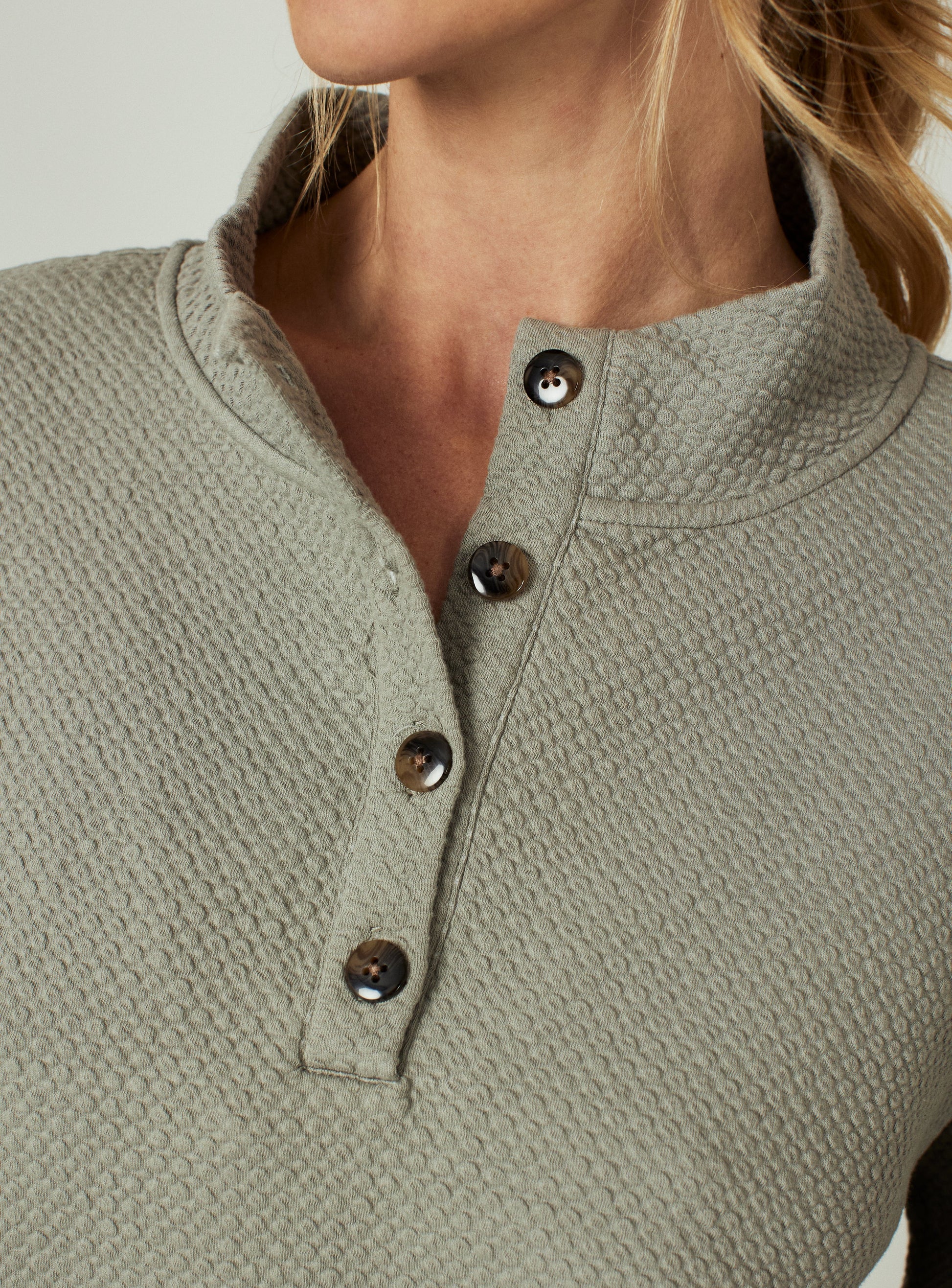 light-sage-7001