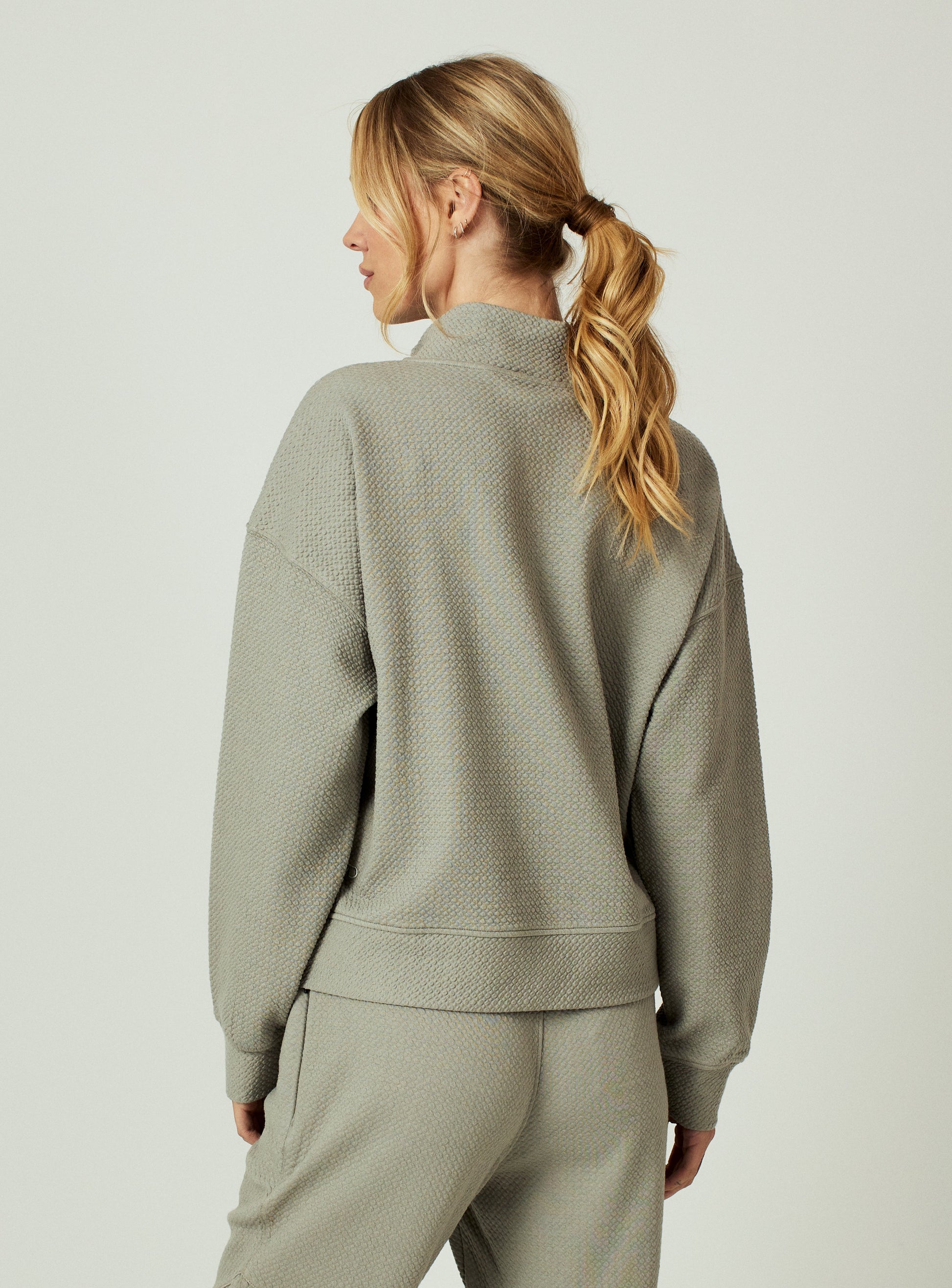 light-sage-7001